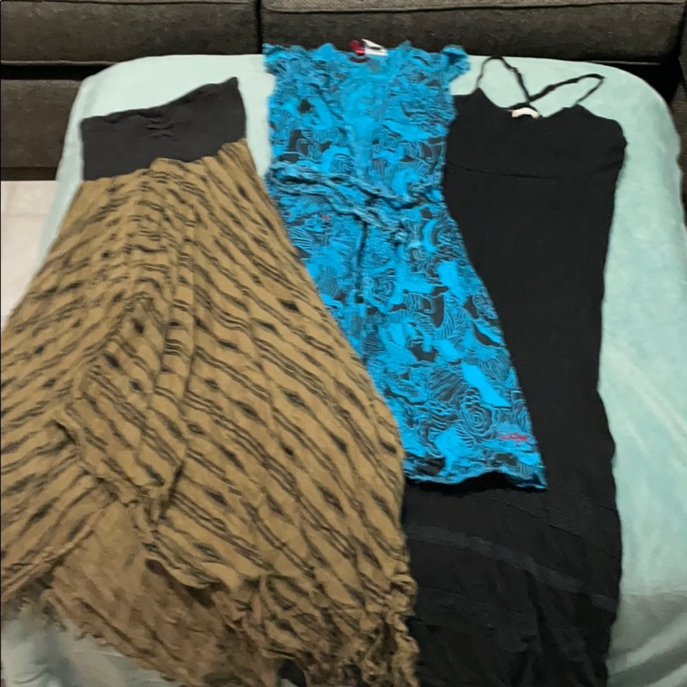 Bundle/Lot of 3 Billabong size med dresses.